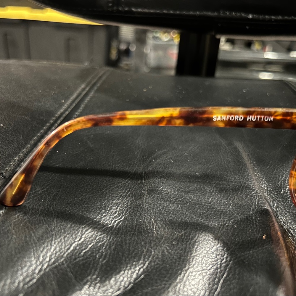 Sanford Hutton Chic Tortoise Shell Sunglasses Ple… - image 6